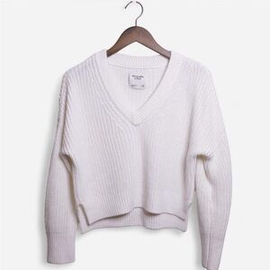 Abercrombie & Fitch Cream V-Neck Sweater